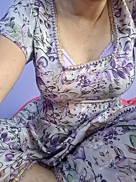 Snapshot of Melody_Shyla chatting on 12-03-25, 02:41 Melody Shyla online show from 12-03-25, 02:41