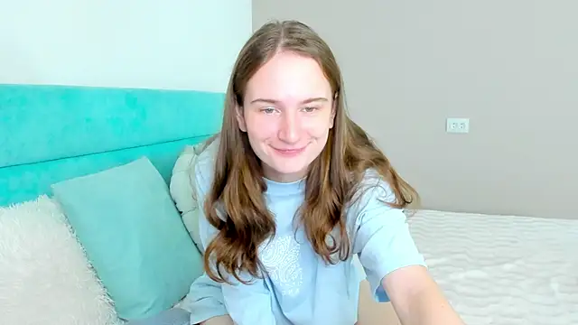 L1ittle kitty  online show from 09-28-25, 05:35