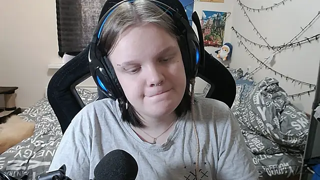 DivaMarisa online show from 03-12-25, 11:20