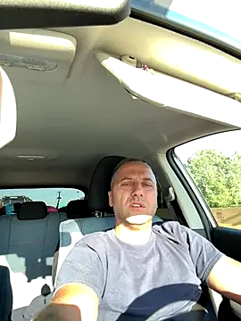 Snapshot of Lecatore80 chatting on 10-07-25, 02:47 Lecatore80 online show from 10-07-25, 02:47