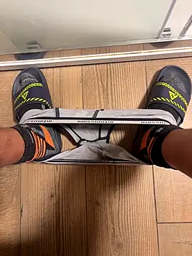 Snapshot of Lecatore80 chatting on 12-04-25, 04:48 Lecatore80 online show from 12-04-25, 04:48