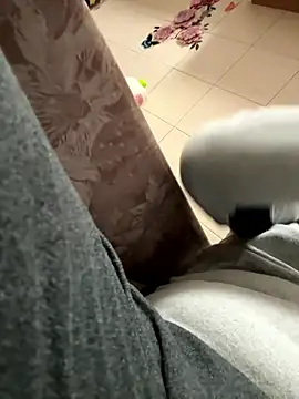 Snapshot of Lecatore80 chatting on 01-11-26, 07:13 Lecatore80 online show from 01-11-26, 07:13