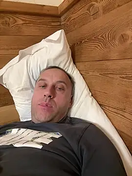 Snapshot of Lecatore80 chatting on 01-15-26, 07:39 Lecatore80 online show from 01-15-26, 07:39