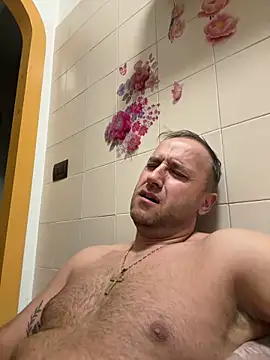 Snapshot of Lecatore80 chatting on 02-06-26, 06:51 Lecatore80 online show from 02-06-26, 06:51