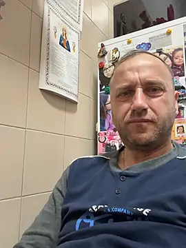 Snapshot of Lecatore80 chatting on 02-21-26, 07:20 Lecatore80 online show from 02-21-26, 07:20