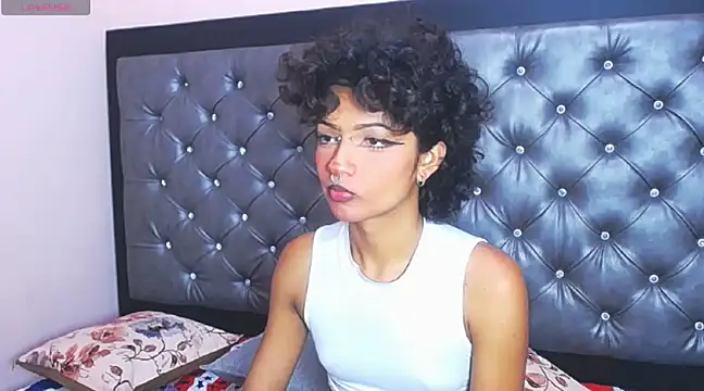 Snapshot of ToshiaKimich chatting on 01-16-25, 11:16 ToshiaKimich online show from 01-16-25, 11:16