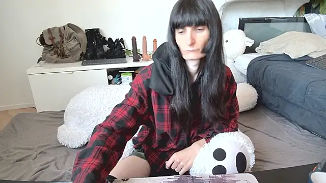 CeriseLapine online show from 03-27-26, 10:04