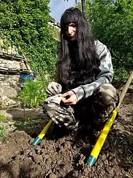 CeriseLapine online show from 04-20-26, 07:00