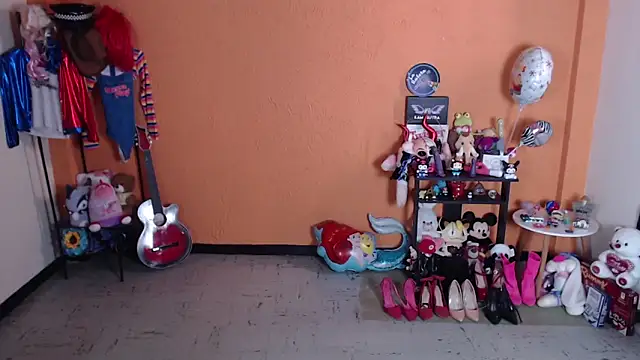 MissMiia2 online show from 01-15-25, 06:19