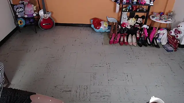 MissMiia2 online show from 01-17-25, 01:13