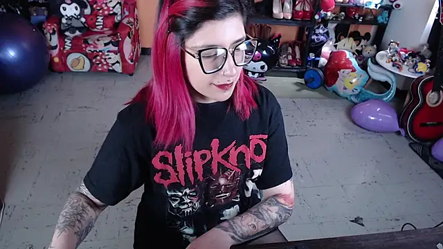 MissMiia2 online show from 10-06-25, 02:14