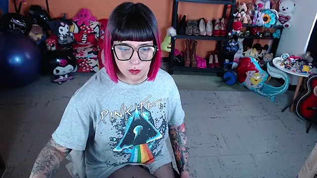 MissMiia2 online show from 10-24-25, 02:57