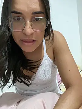 cleolimahot3 online show from 01-04-25, 01:21