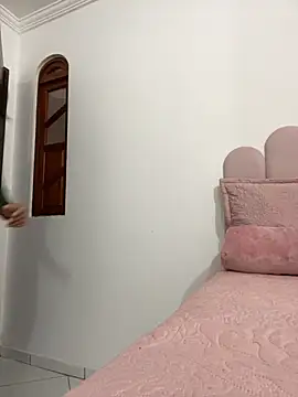 cleolimahot3 online show from 10-24-25, 06:37