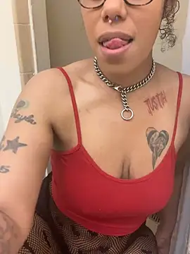 Princess Desirae online show from 05-18-26, 05:57