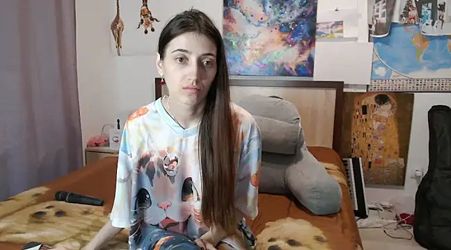 Snapshot of Iren chatting on 03-11-25, 07:03 Iren online show from 03-11-25, 07:03