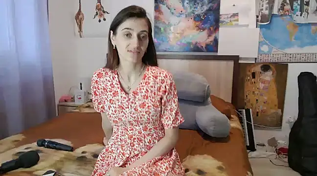 Snapshot of Iren chatting on 03-12-25, 01:40 Iren online show from 03-12-25, 01:40