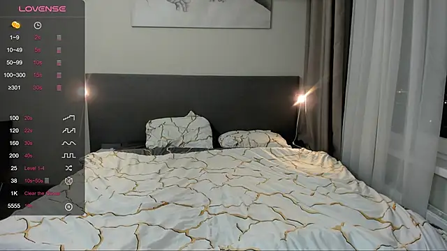 Snapshot of jesssicamooon chatting on 10-29-25, 06:42 jesssicamooon online show from 10-29-25, 06:42