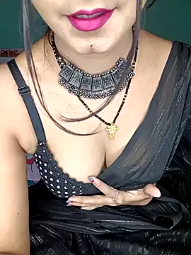 Snapshot of Diamond_queeen chatting on 01-18-25, 04:10 Diamond queeen online show from 01-18-25, 04:10