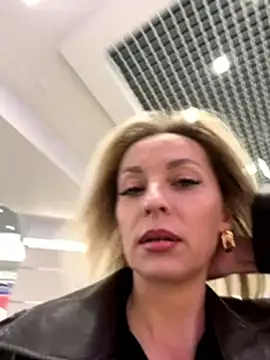 Diamond Bunny  online show from 11-23-25, 11:32