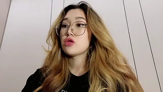 Jennatyan online show from 01-10-26, 12:07