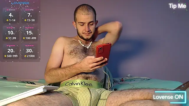 Dante Bear  online show from 11-18-25, 02:17