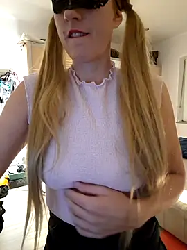 Hexe12346 online show from 10-23-25, 05:40