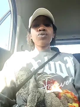 Snapshot of CocoSexyBabe chatting on 03-22-25, 06:33 CocoSexyBabe online show from 03-22-25, 06:33