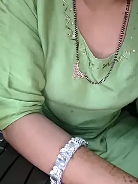 kaveerpooja947 online show from 10-12-25, 04:50