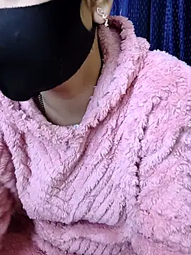 kaveerpooja947 online show from 11-12-25, 04:40