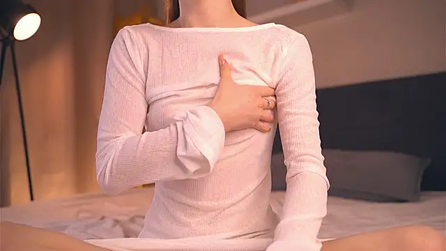 Miss miracle online show from 12-18-25, 04:57