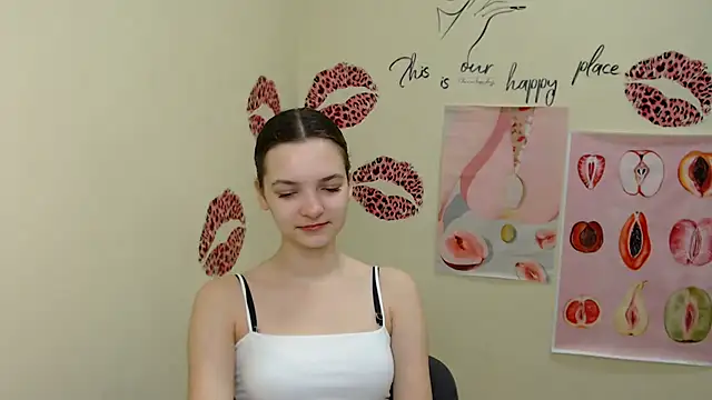  SusieSu  online show from 01-11-25, 07:06