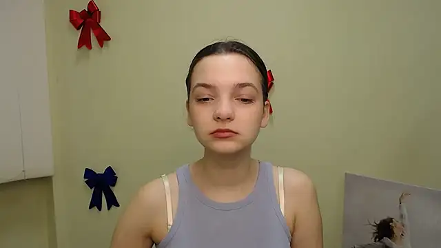  SusieSu  online show from 01-24-25, 07:30