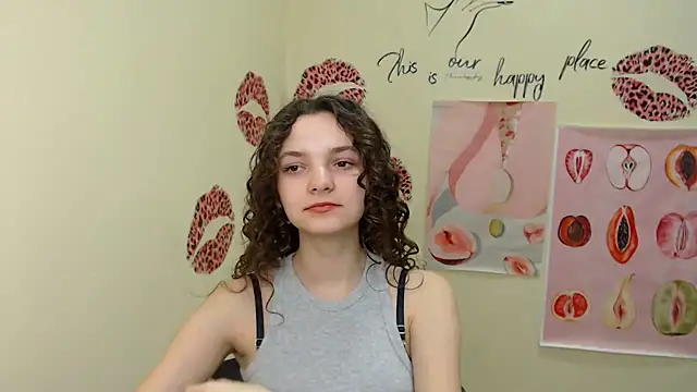  SusieSu  online show from 02-01-25, 07:15