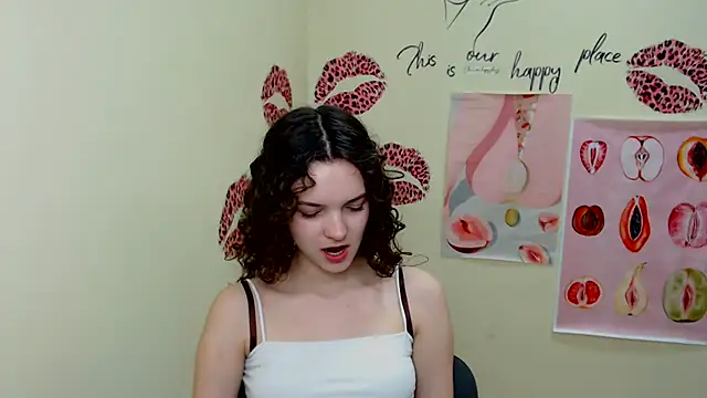  SusieSu  online show from 02-12-25, 07:23