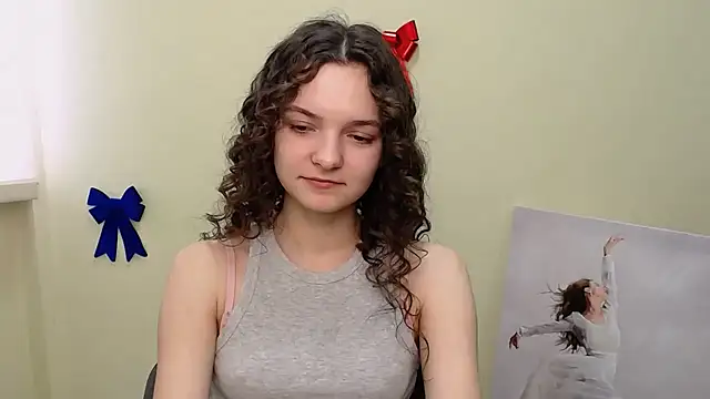  SusieSu  online show from 02-22-25, 10:29