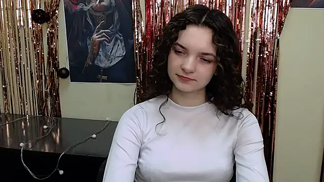  SusieSu  online show from 03-05-25, 01:28