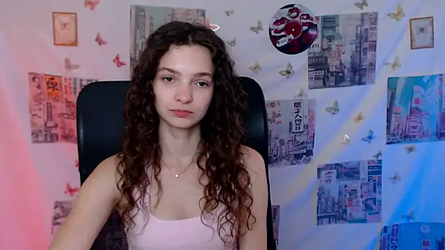 Snapshot of _SusieSu_ chatting on 05-06-26, 12:10 SusieSu online show from 05-06-26, 12:10