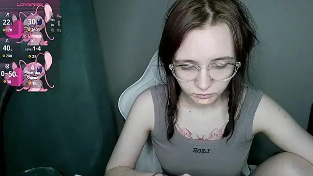 Snapshot of crashtest_13 chatting on 11-01-25, 12:18 crashtest 13 online show from 11-01-25, 12:18