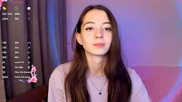 EvaBradley online show from 11-04-25, 06:51