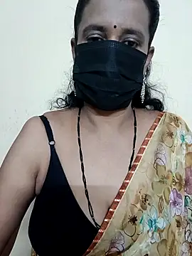 Snapshot of akshara_22 chatting on 03-10-25, 03:52 akshara 22 online show from 03-10-25, 03:52