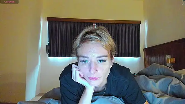 Snapshot of Sailor_m000 chatting on 12-10-24, 01:22 Sailor m000 online show from 12-10-24, 01:22