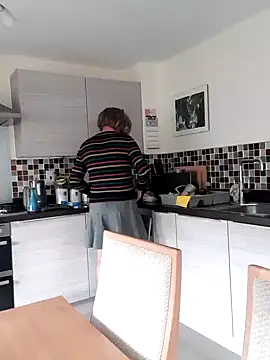 Snapshot of nataliecdlive chatting on 12-15-24, 01:00 nataliecdlive online show from 12-15-24, 01:00