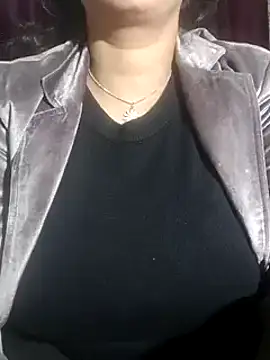 Snapshot of Anamika_Kapoor chatting on 02-11-25, 11:12 Anamika Kapoor online show from 02-11-25, 11:12