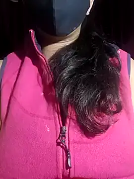 Snapshot of Anamika_Kapoor chatting on 02-12-25, 08:50 Anamika Kapoor online show from 02-12-25, 08:50