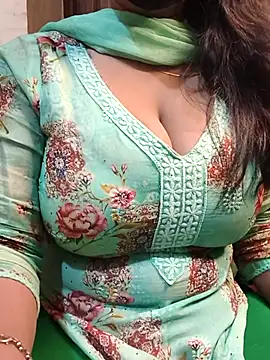 Snapshot of Anamika_Kapoor chatting on 10-02-25, 09:11 Anamika Kapoor online show from 10-02-25, 09:11