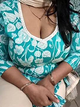 Snapshot of Anamika_Kapoor chatting on 11-23-25, 01:05 Anamika Kapoor online show from 11-23-25, 01:05