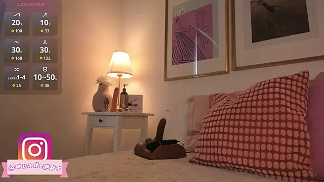 Snapshot of Eva_depp chatting on 09-09-25, 02:38 Eva depp online show from 09-09-25, 02:38