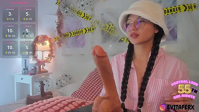 Snapshot of Eva_depp chatting on 10-27-25, 04:22 Eva depp online show from 10-27-25, 04:22