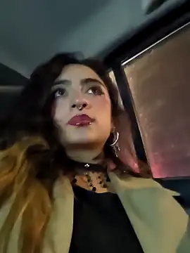 Snapshot of Lila_Desiree chatting on 12-18-24, 03:26 Lila Desiree online show from 12-18-24, 03:26